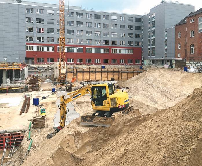 Maschinen aus dem HKL MIETPARK sind beim Aus- und Umbau des Universitätsklinikum Schleswig-Holstein (UKSH) auf dem Kieler Campus aktiv.