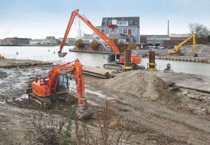 Maschinen von HKL helfen beim Bau der neuen Schillerstraßen-Brücke in Münster
