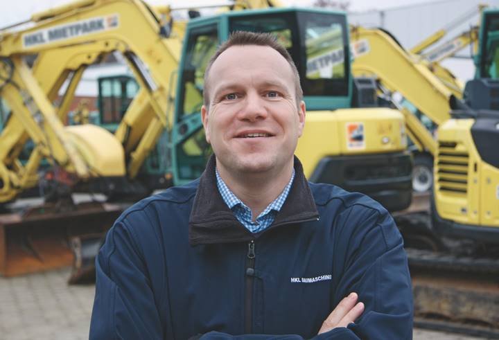 Michael Külper, Betriebsleiter HKL Center Hamburg Nord, unterstützt den Hochwasserschutz mit zuverlässigem Maschinenangebot