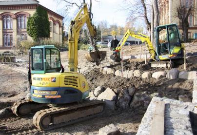 HKL Maschinen arbeiten Hand in Hand bei der Neugestaltung des Kieler Schloßgartens
